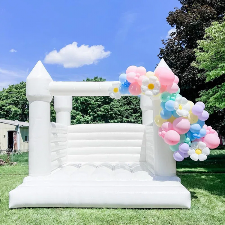 White Bounce House 13x13